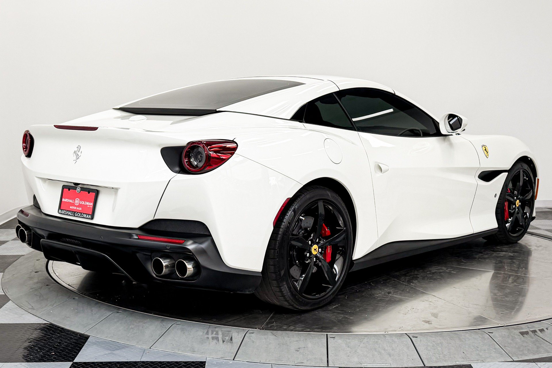 Used 2020 Ferrari Portofino RWD image 37