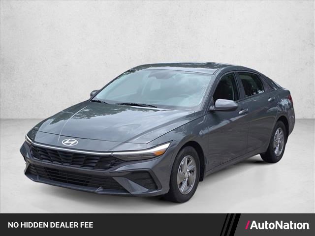 Used 2025 Hyundai Elantra SE