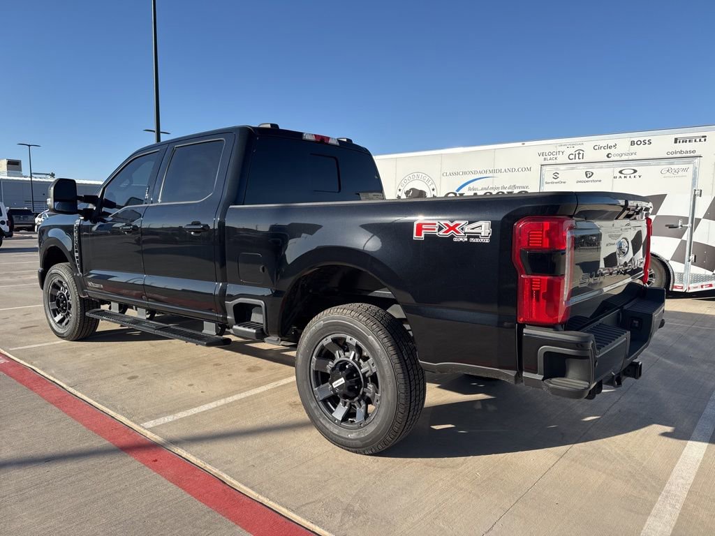 Used 2023 Ford F250 Lariat w/ Sport Appearance Package AWD/4WD image 3