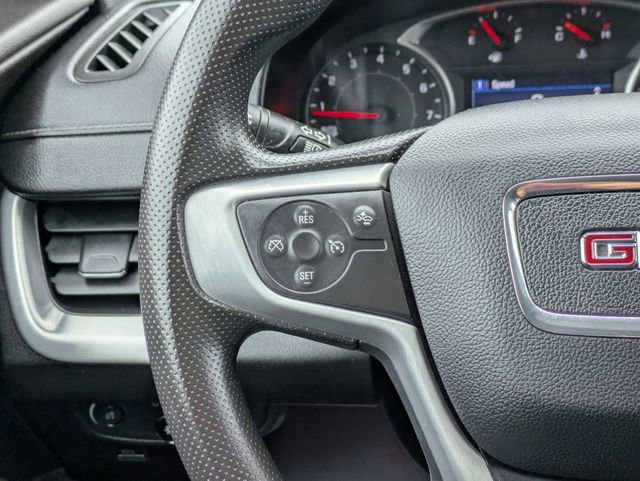 Used 2024 GMC Terrain SLE w/ Driver Convenience Package image 16