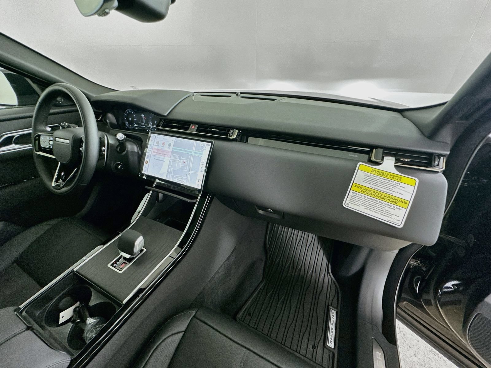 New 2026 Land Rover Range Rover Velar S AWD/4WD image 46