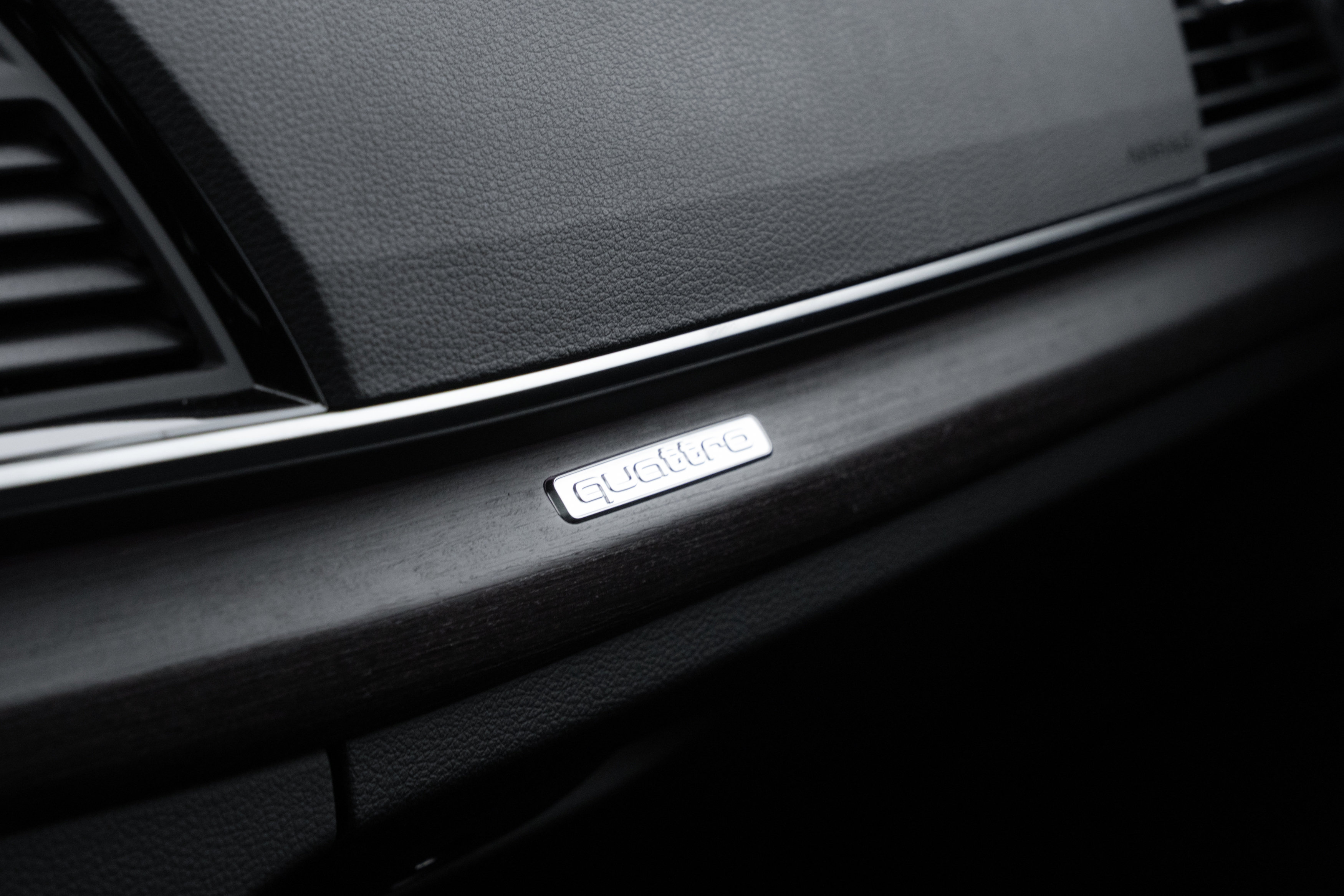 Certified 2025 Audi Q5 2.0T Premium Plus w/ Premium Plus Package image 17