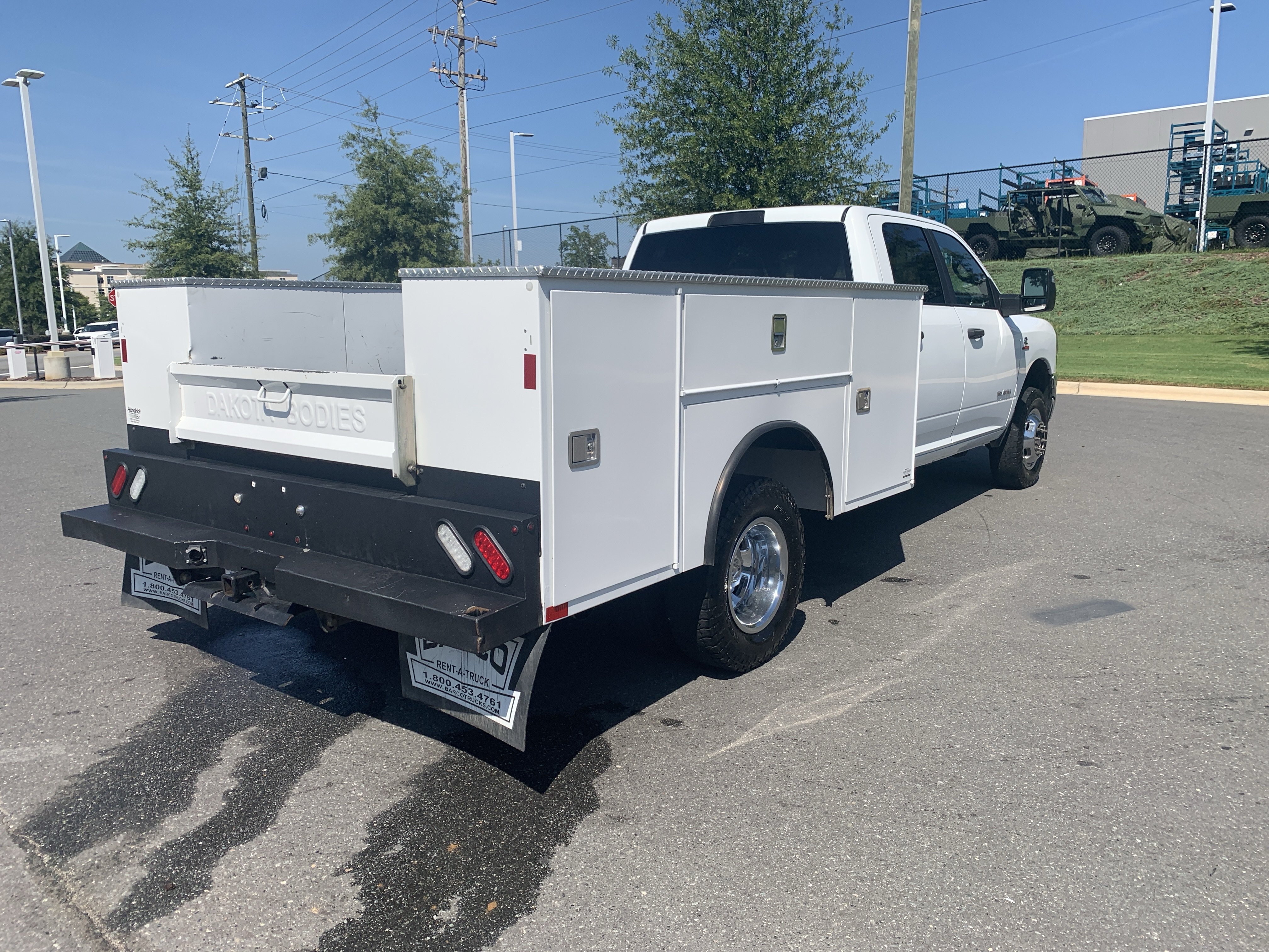Used 2024 RAM 3500 SLT w/ Quick Order Package 2YG SLT AWD/4WD image 10