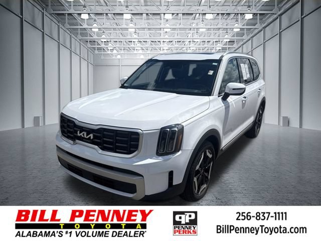 Used 2024 Kia Telluride S w/ S Sunroof Package