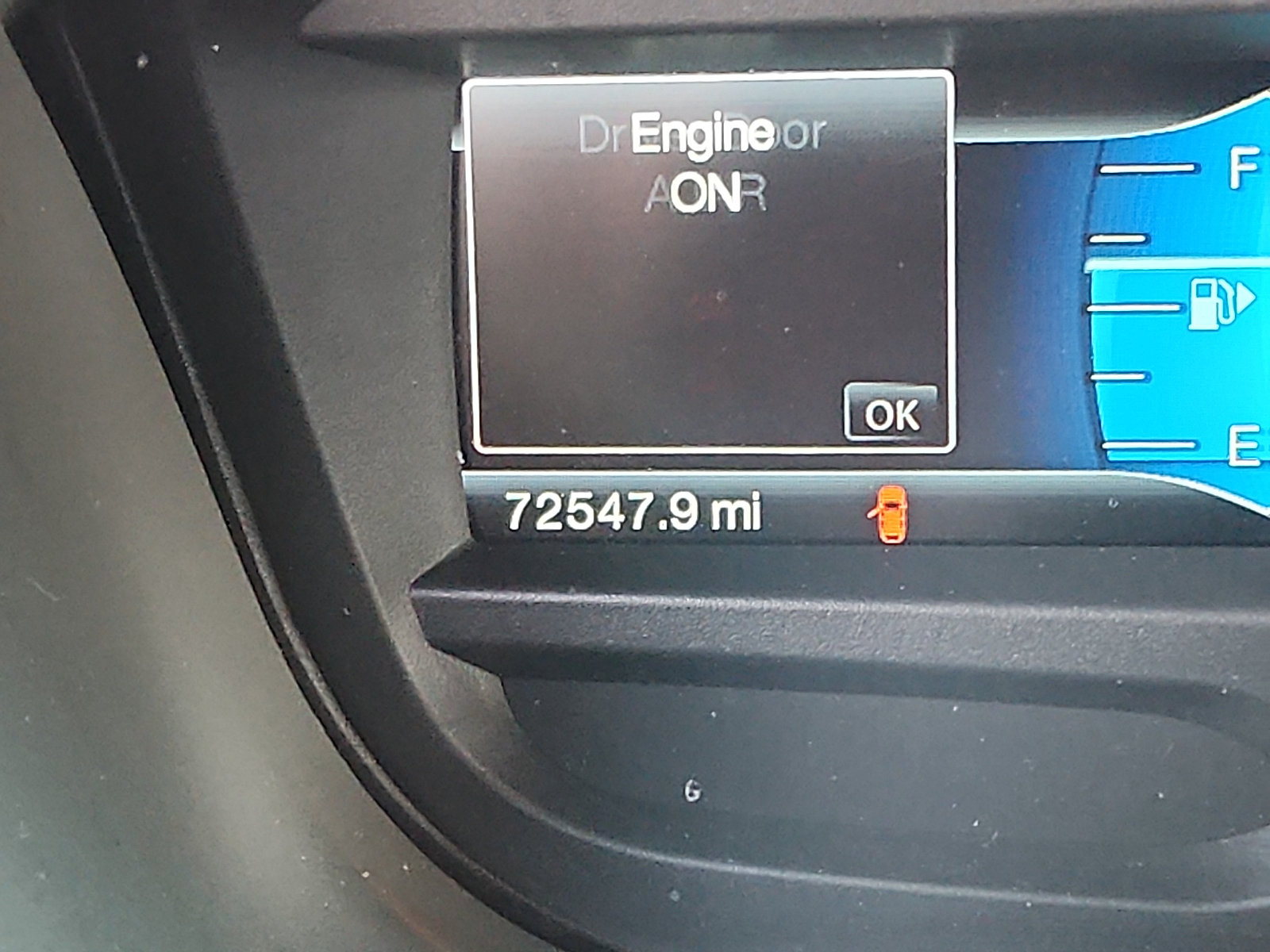 Used 2015 Ford Explorer XLT w/ Equipment Group 202B AWD/4WD image 21