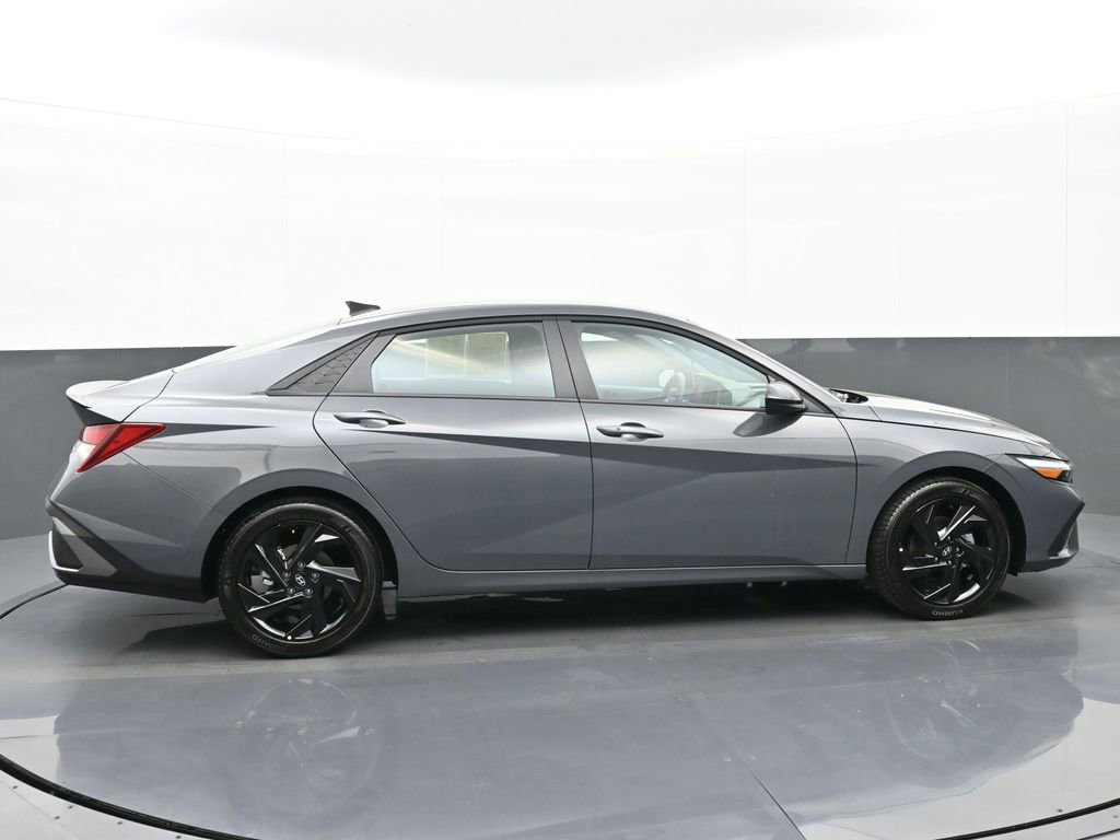 Certified 2026 Hyundai Elantra Sport w/ Cargo Package image 3