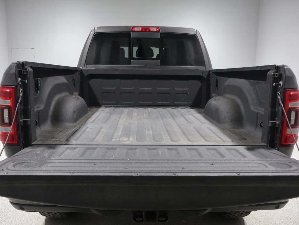 Used 2024 RAM 2500 Laramie AWD/4WD image 9