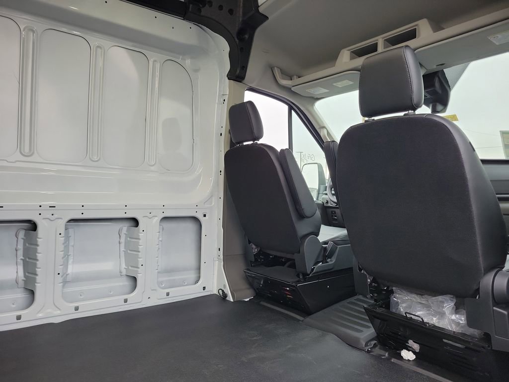 New 2025 Ford Transit 250 148 Medium Roof image 14