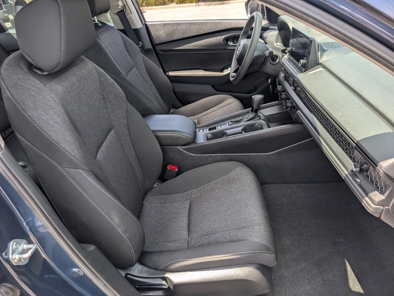 Used 2023 Honda Accord EX image 7