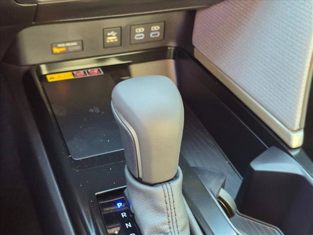 New 2026 Toyota Camry SE FWD image 11