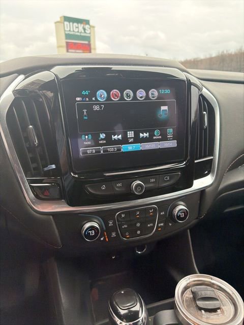 Used 2019 Chevrolet Traverse LT w/ LT Premium Package image 13