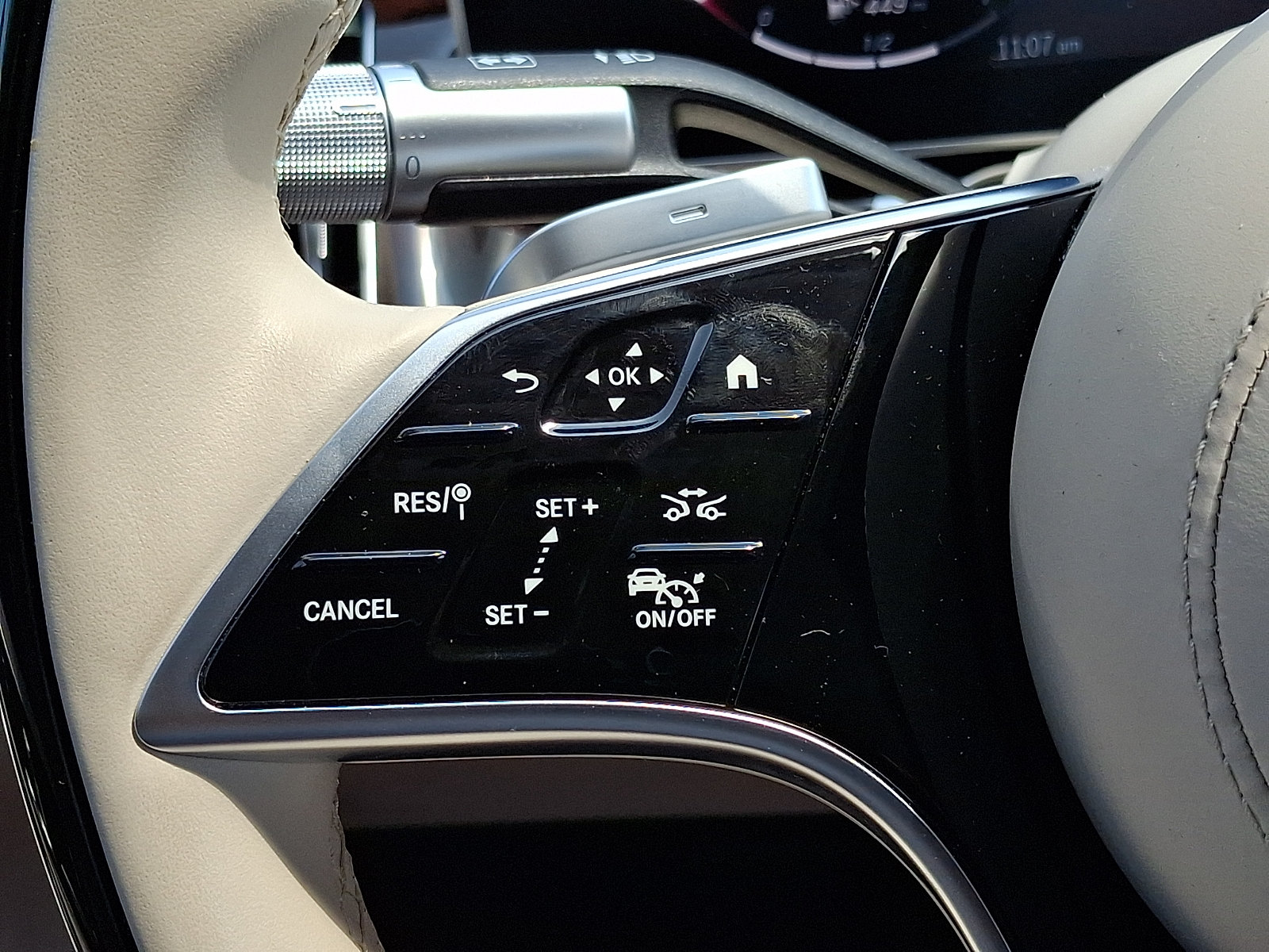 Certified 2023 Mercedes-Benz S 500 4MATIC image 22