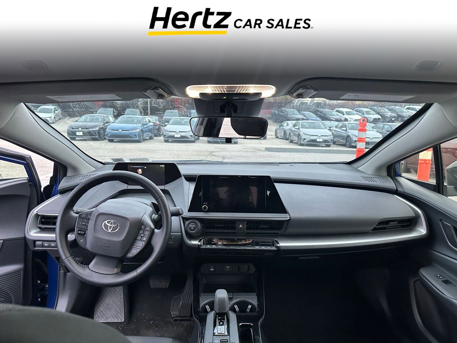 Used 2025 Toyota Prius LE image 9