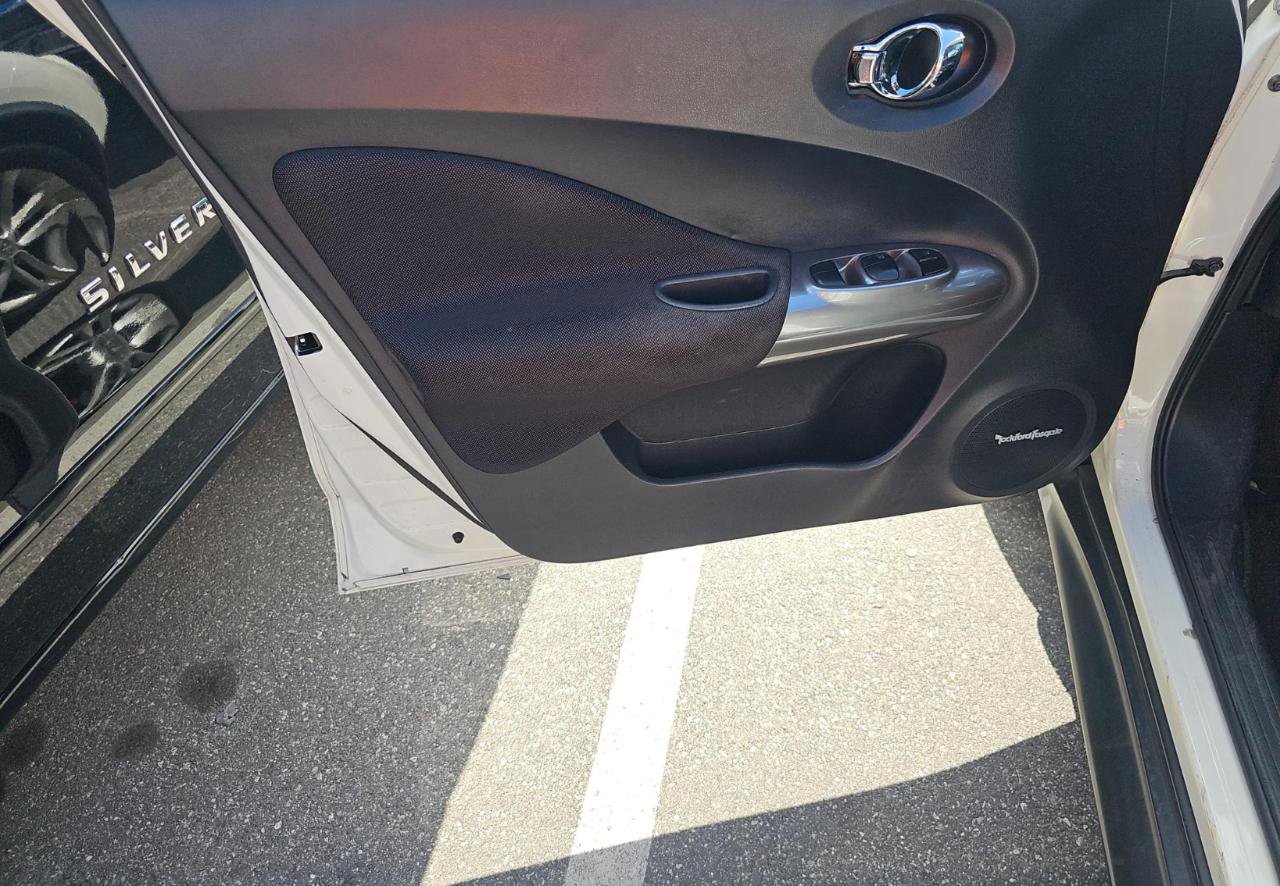 Used 2013 Nissan Juke SL image 12