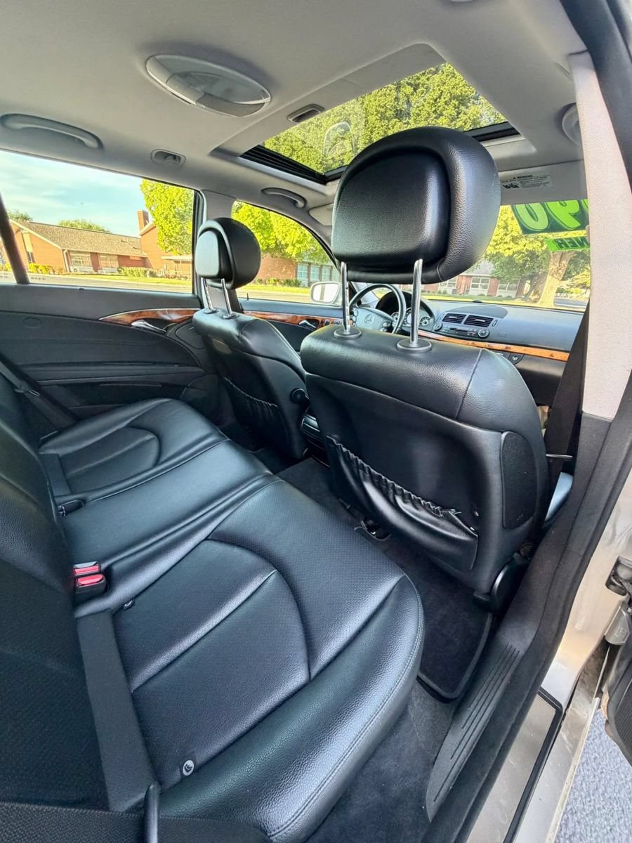 Used 2008 Mercedes-Benz E 350 4MATIC Wagon image 18