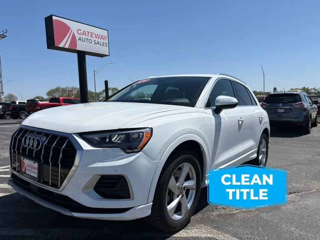Used 2020 Audi Q3 2.0T Premium w/ Convenience Package AWD/4WD image 1