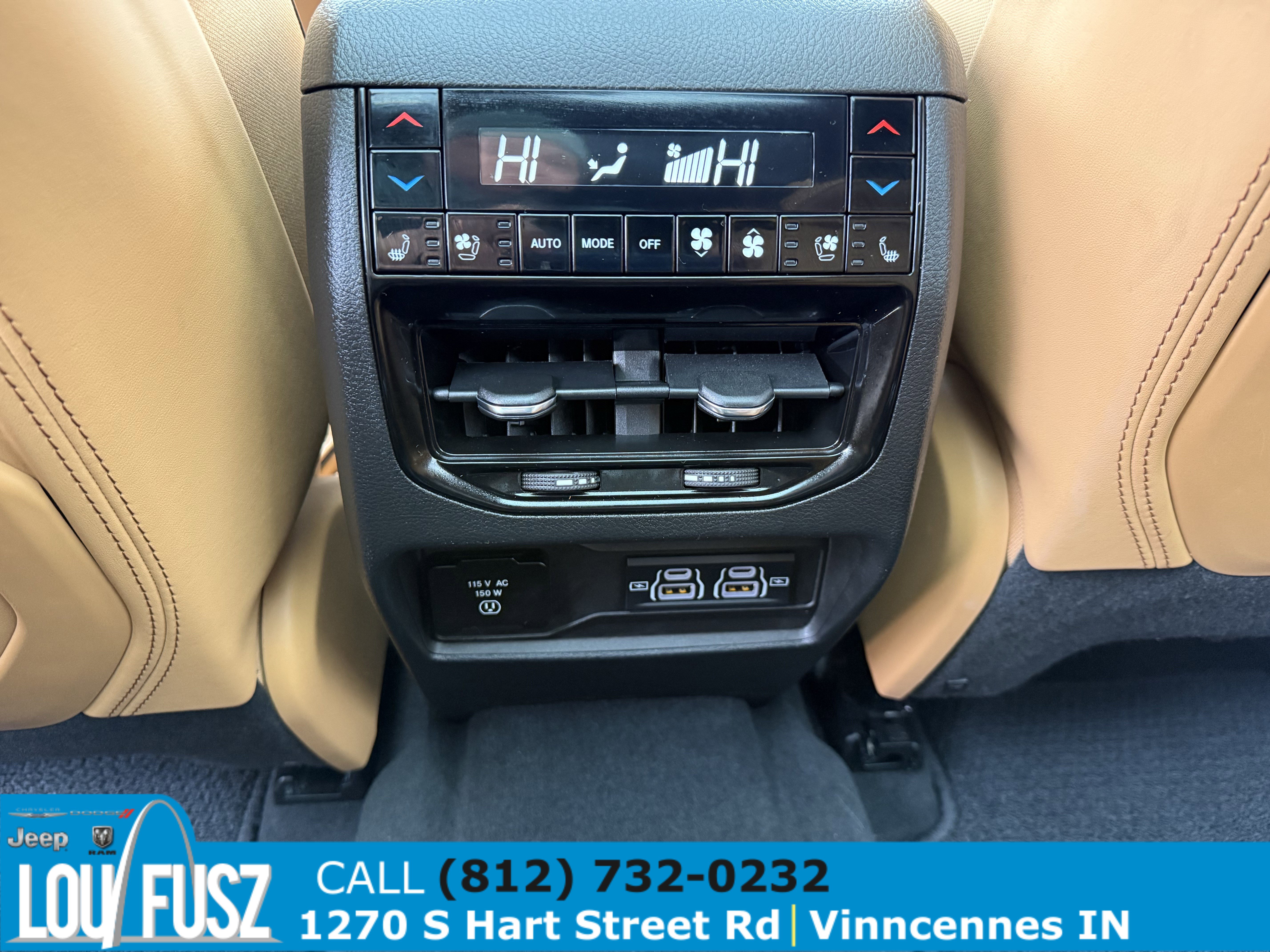 Used 2024 Jeep Grand Cherokee L Summit image 17