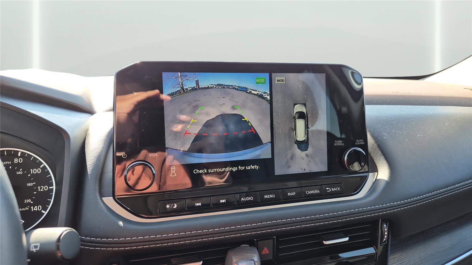 Used 2021 Nissan Rogue SL w/ Premium Package image 19