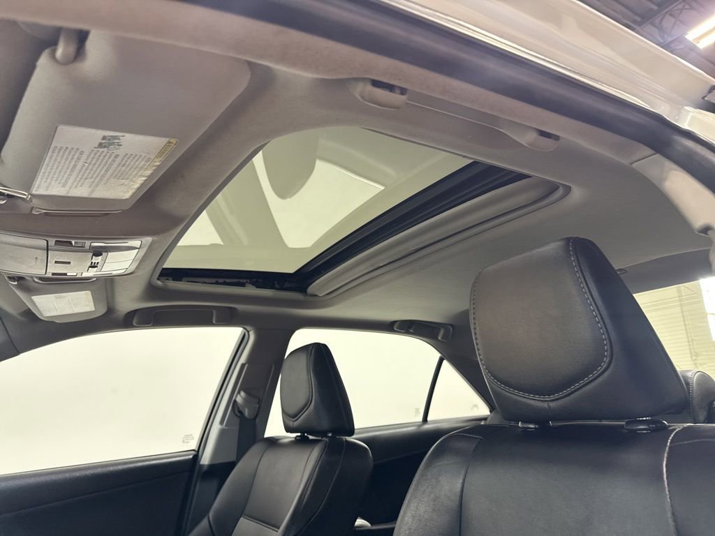 Used 2012 Toyota Camry SE image 26