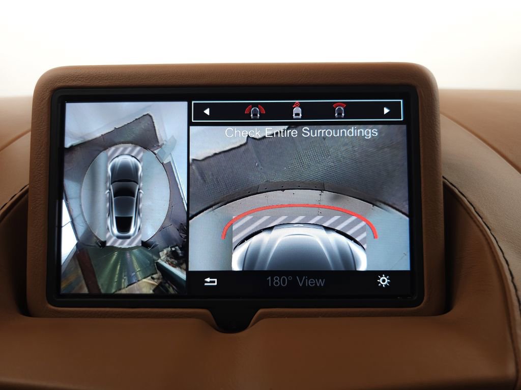Used 2021 Aston Martin V8 Vantage Roadster RWD image 26