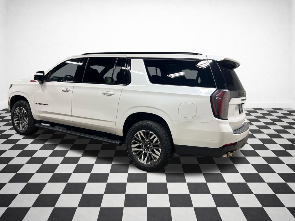 Certified 2025 Chevrolet Suburban Z71 AWD/4WD image 7
