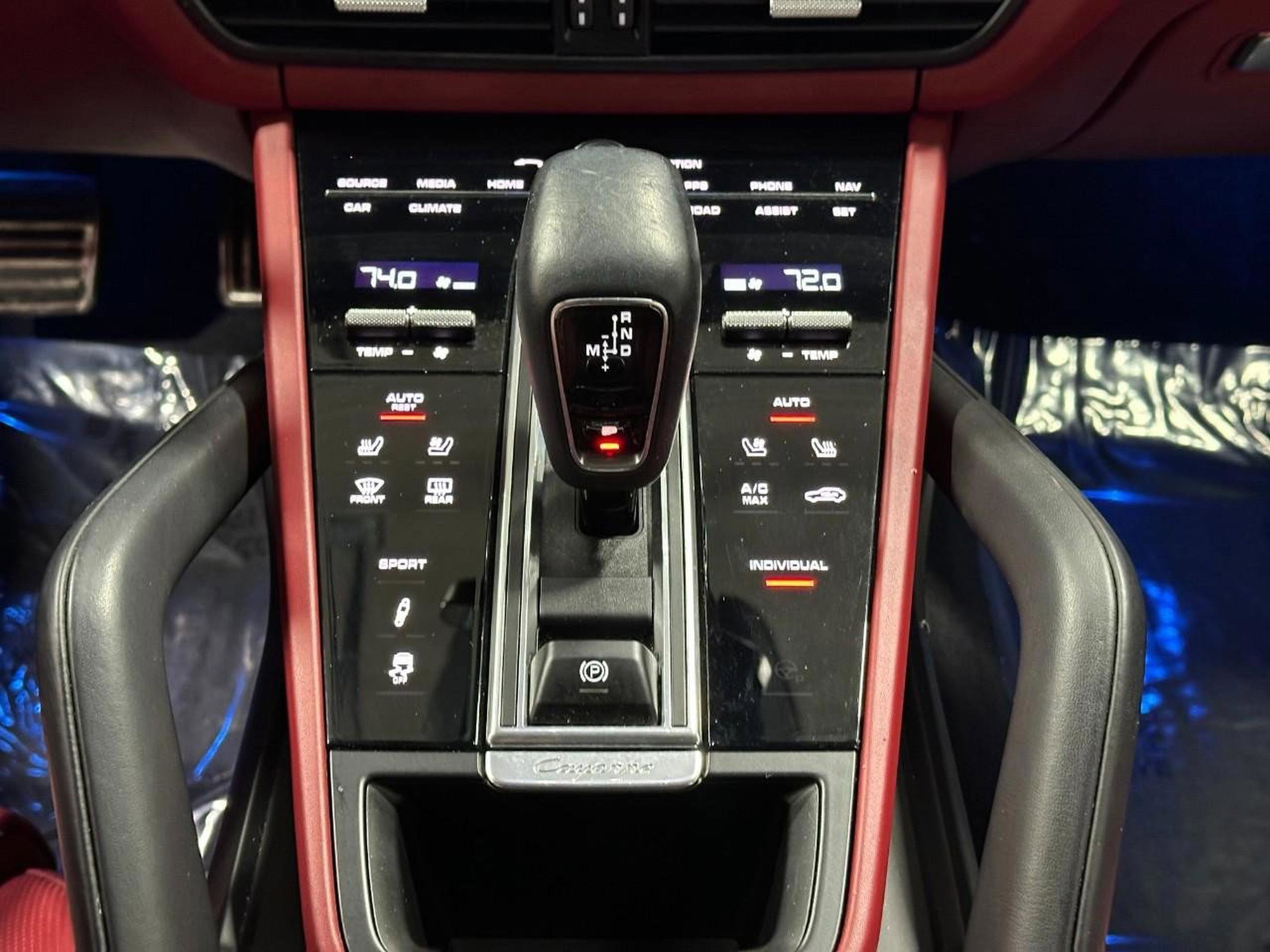 Used 2021 Porsche Cayenne S image 16