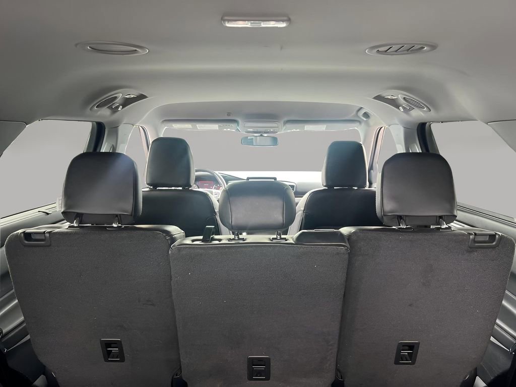 Used 2023 Ford Explorer Limited AWD/4WD image 29