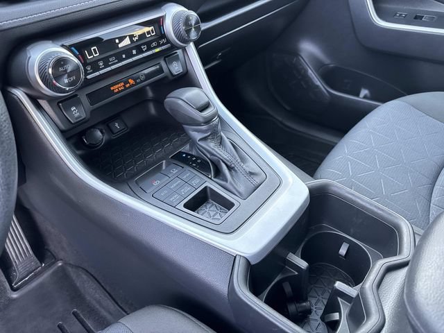 Used 2022 Toyota RAV4 XLE AWD/4WD image 29