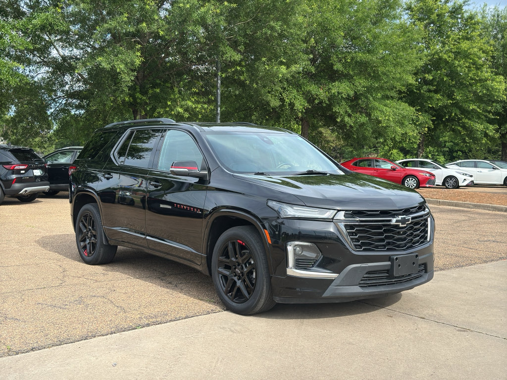 Certified 2023 Chevrolet Traverse Premier w/ Redline Edition FWD image 1