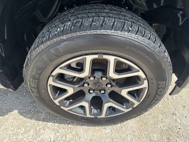 Used 2025 RAM 1500 Laramie image 33