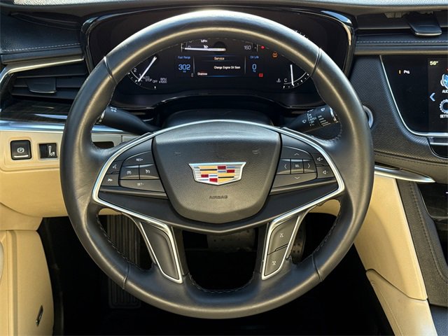 Used 2018 Cadillac XT5 FWD image 16