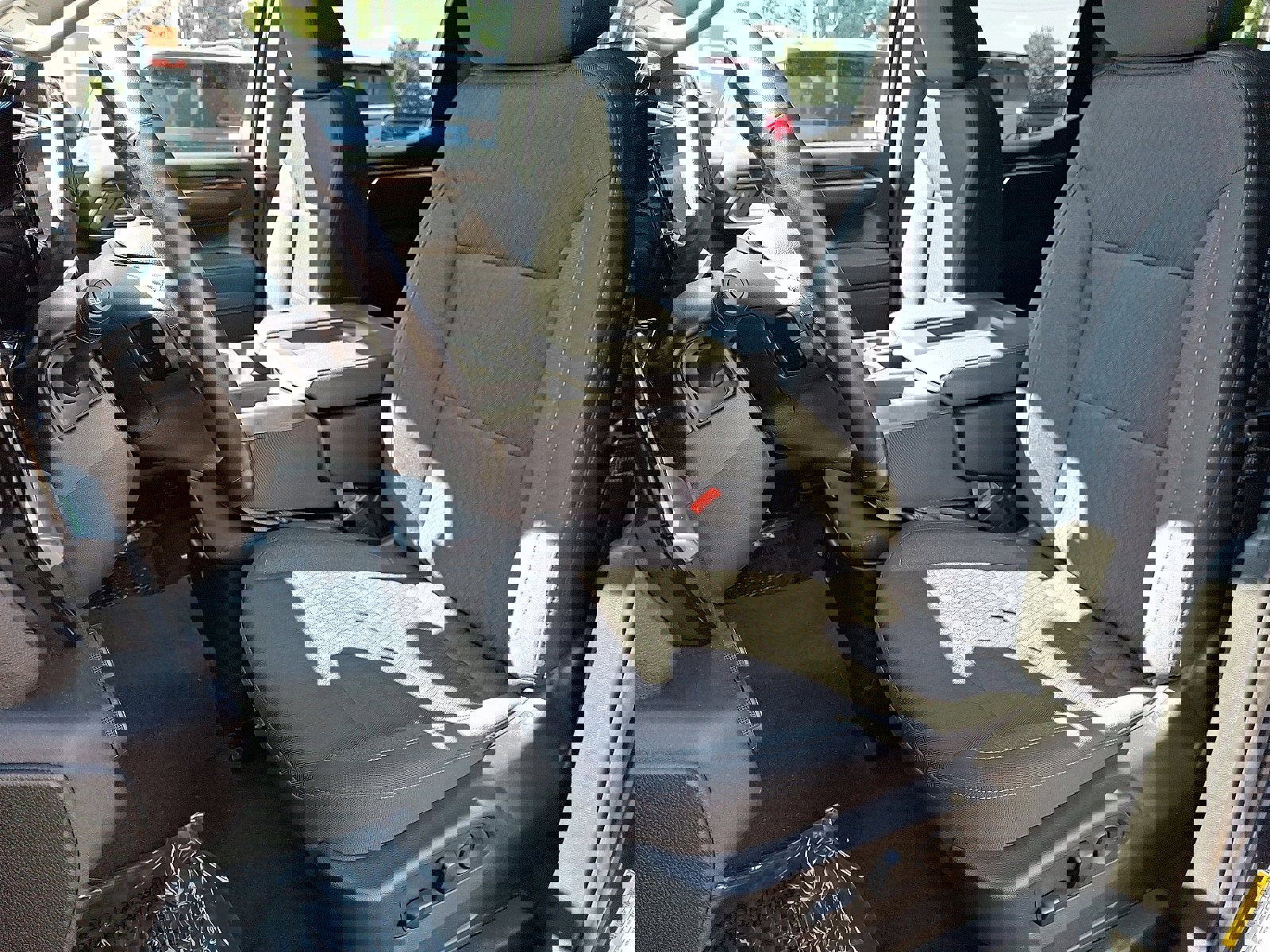 Used 2022 Chevrolet Silverado 1500 LT image 12