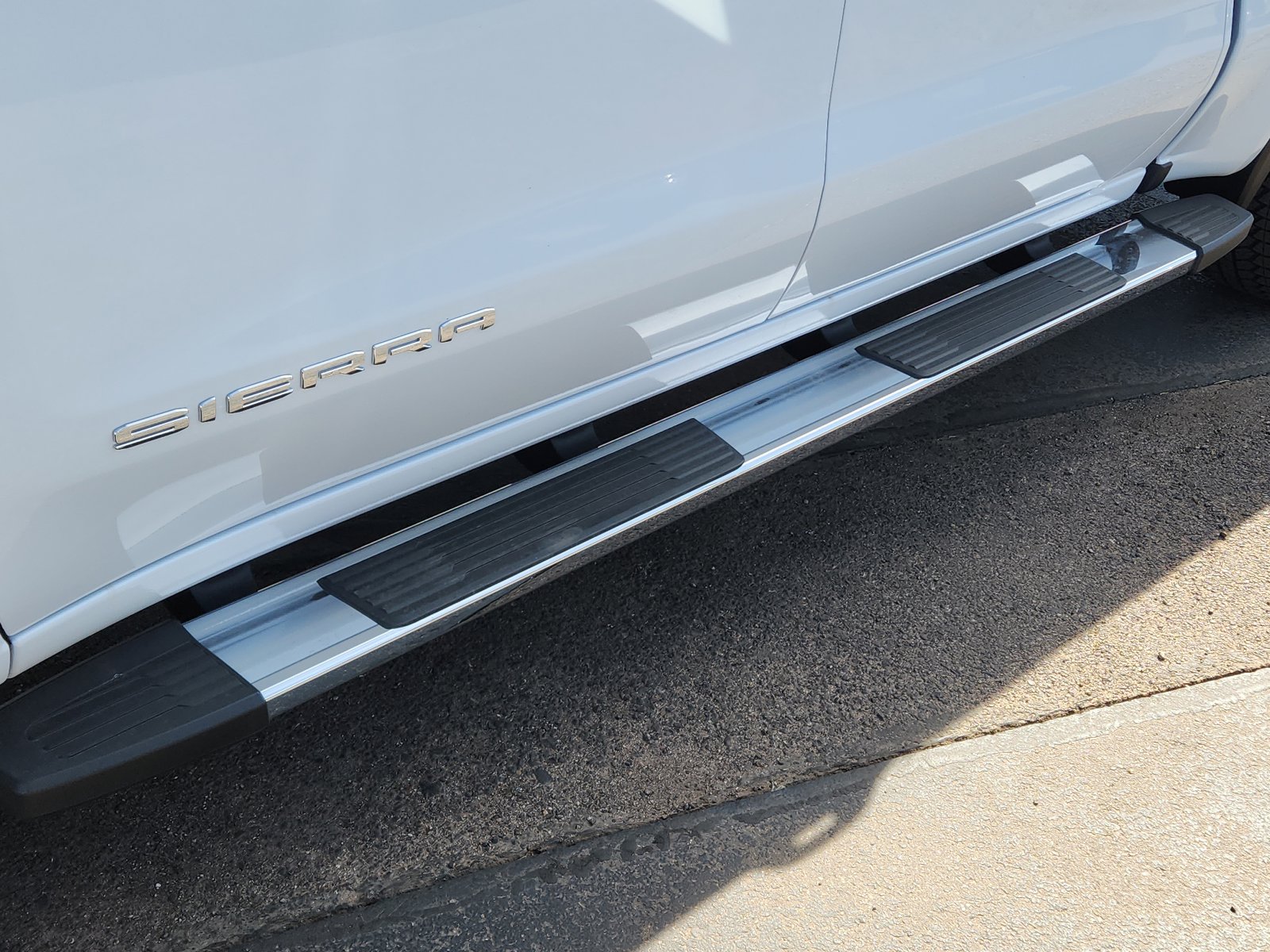 New 2026 GMC Sierra 1500 SLT w/ SLT Premium Plus Package image 8