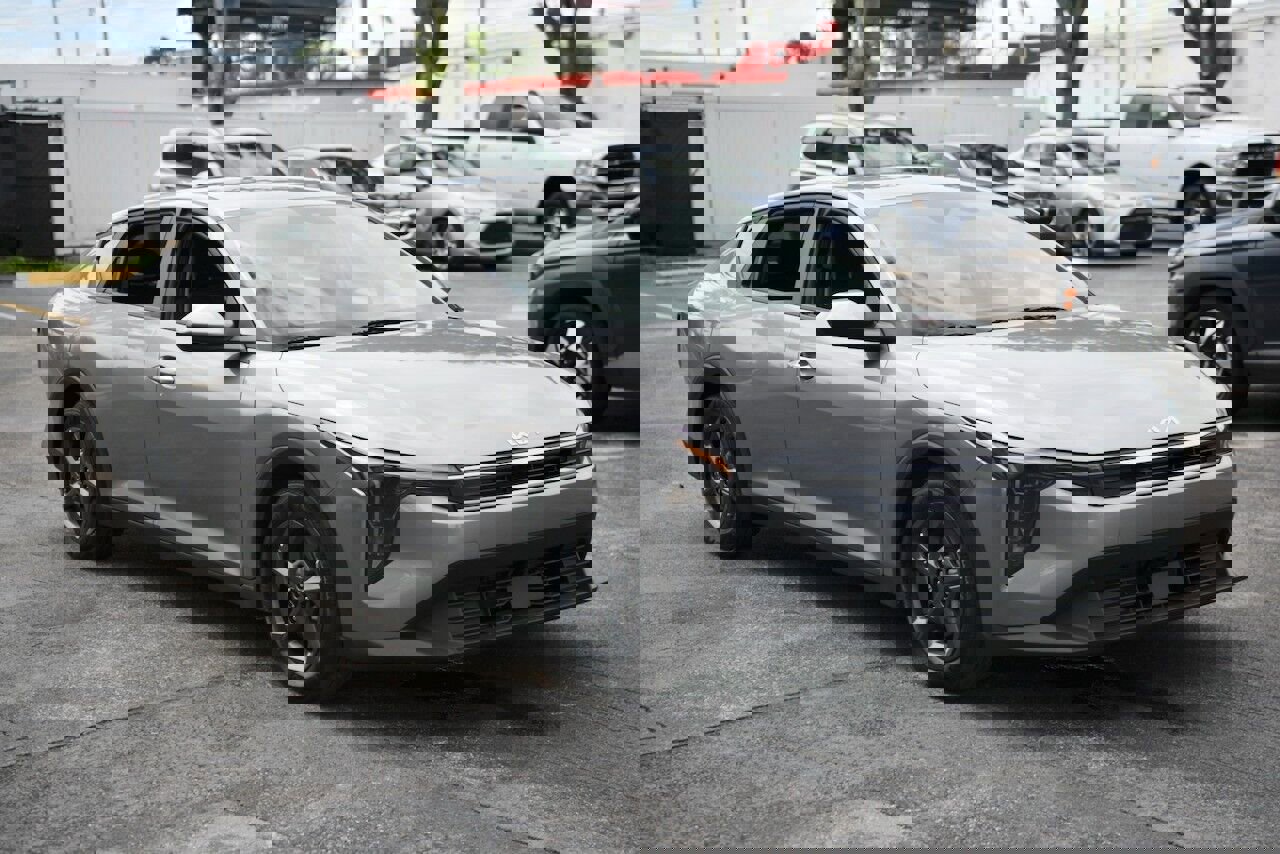 Used 2025 Kia K4 LXS