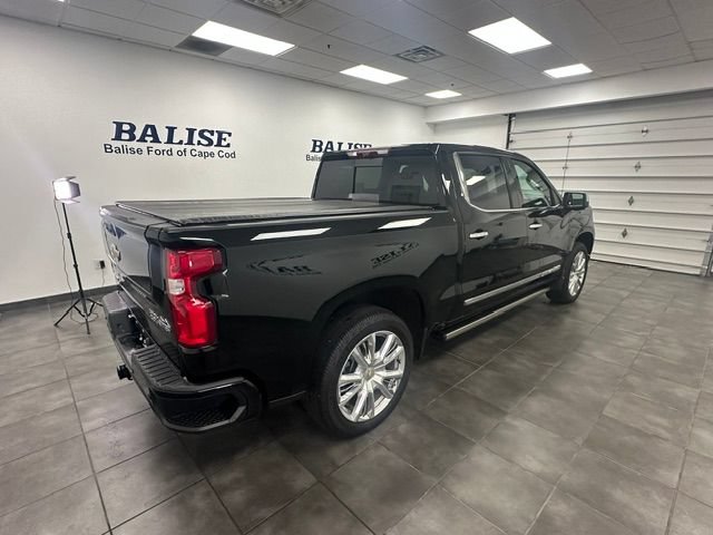 Used 2024 Chevrolet Silverado 1500 High Country w/ Technology Package AWD/4WD image 9