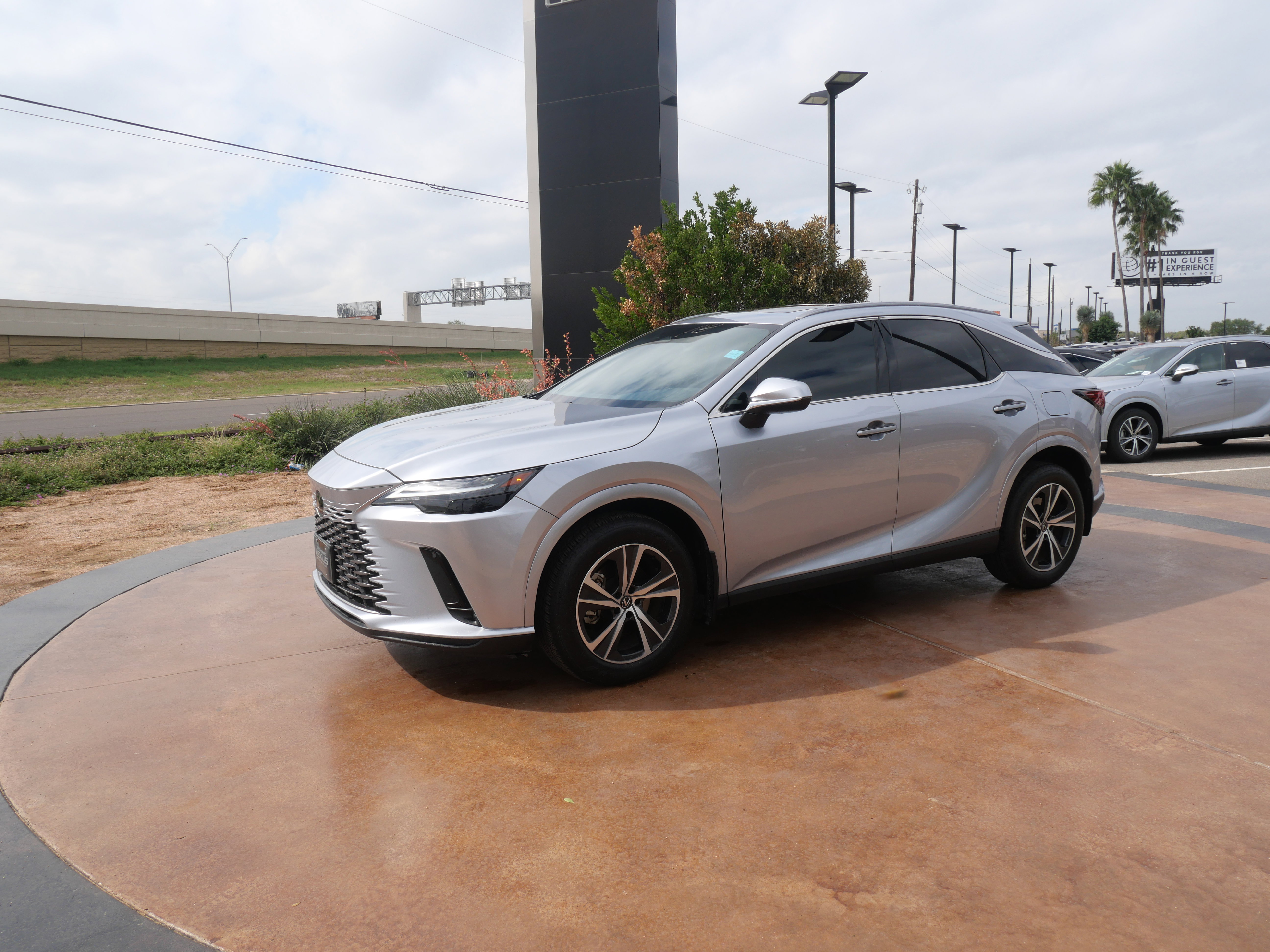 Used 2024 Lexus RX 350 Premium image 6