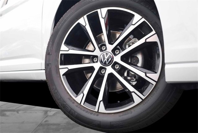 New 2025 Volkswagen Jetta Sport image 3