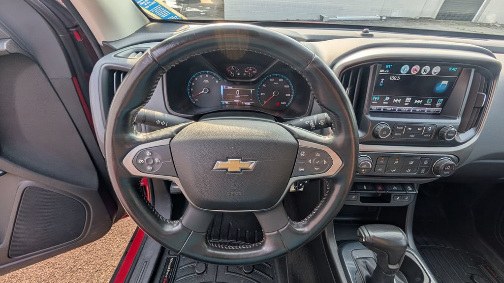 Used 2017 Chevrolet Colorado Z71 AWD/4WD image 7