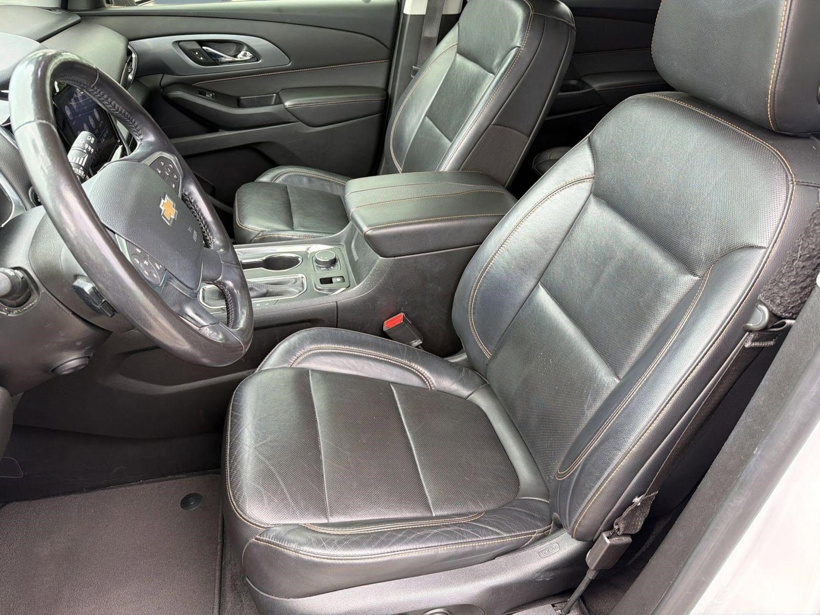 Used 2020 Chevrolet Traverse Premier FWD image 5