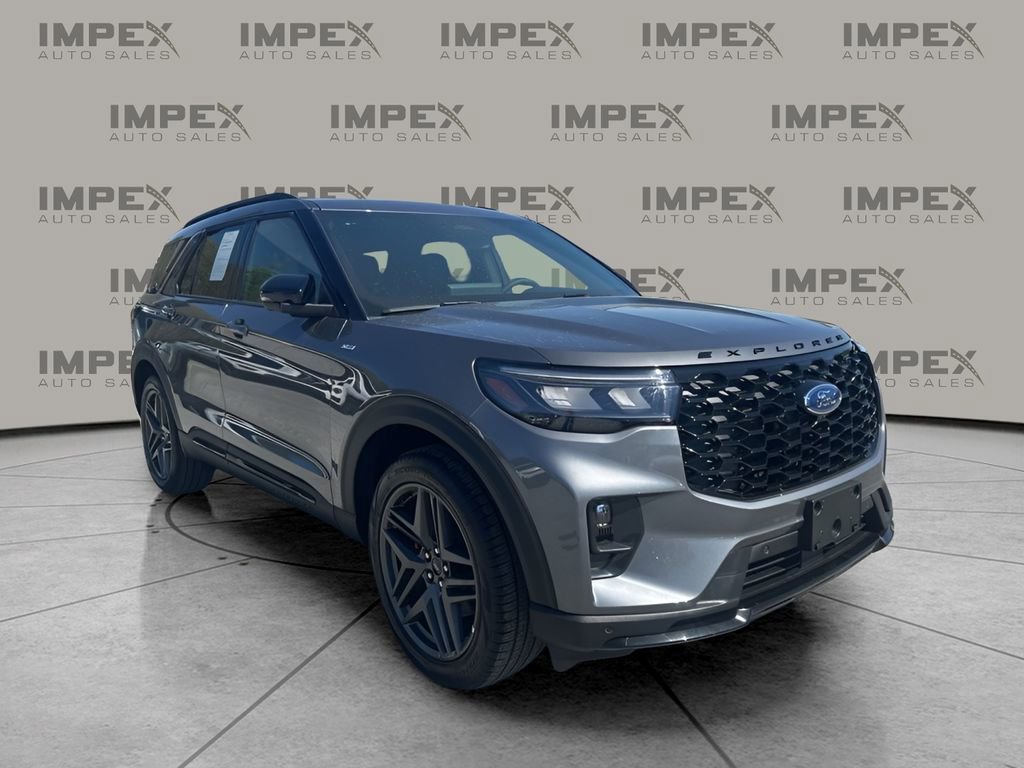 Used 2025 Ford Explorer ST-Line w/ Premium Package image 7