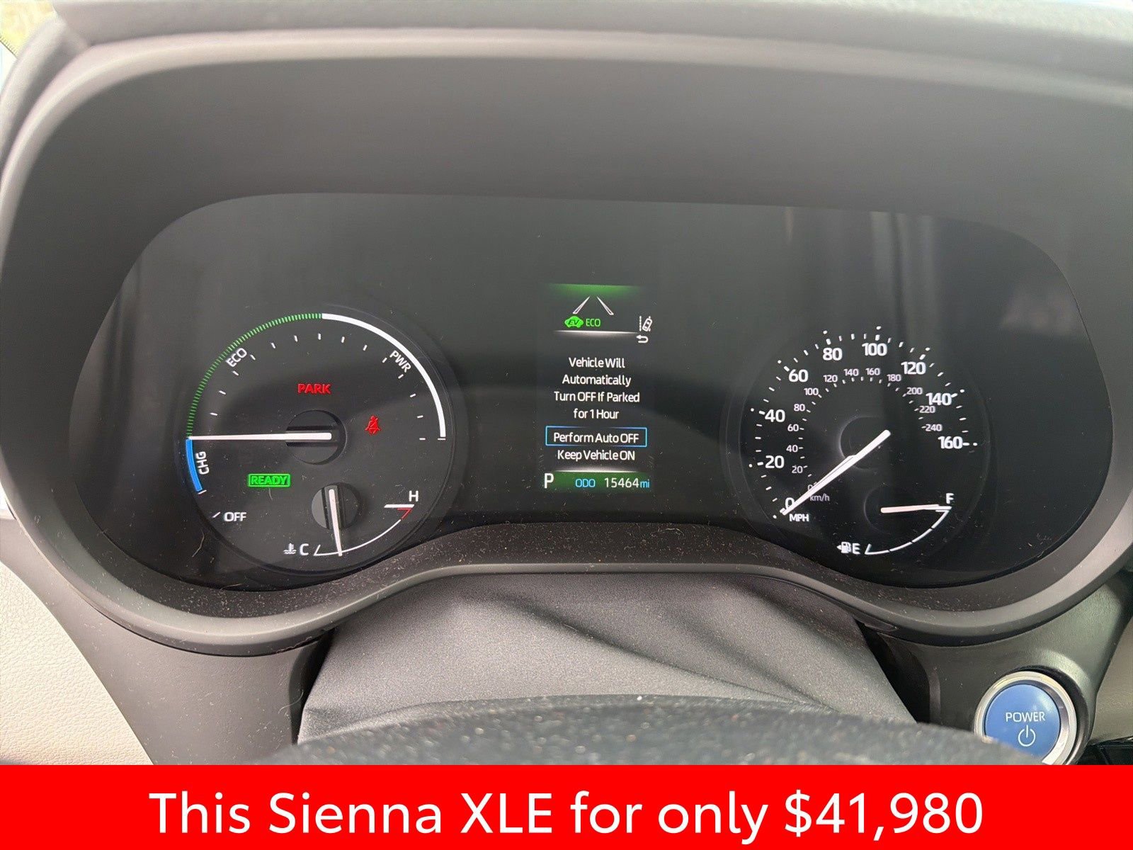 Used 2024 Toyota Sienna XLE w/ XLE Plus Package image 3