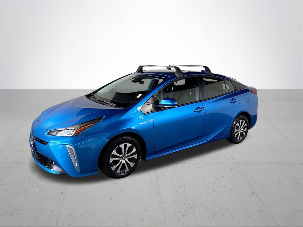 Used 2021 Toyota Prius LE AWD/4WD image 2