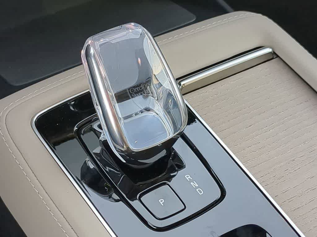 New 2026 Volvo XC90 T8 Plus w/ Protection Package Premier AWD/4WD image 30