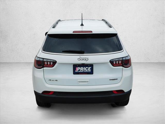 Used 2024 Jeep Compass Latitude AWD/4WD image 11