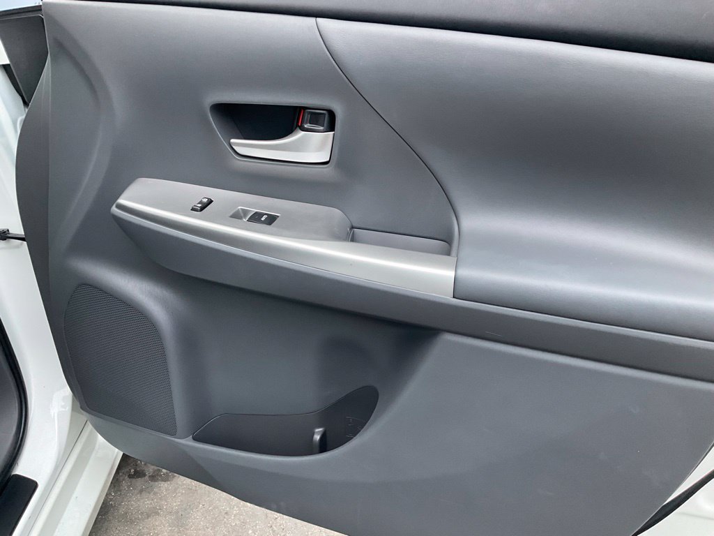 Used 2012 Toyota Prius V Five FWD image 66