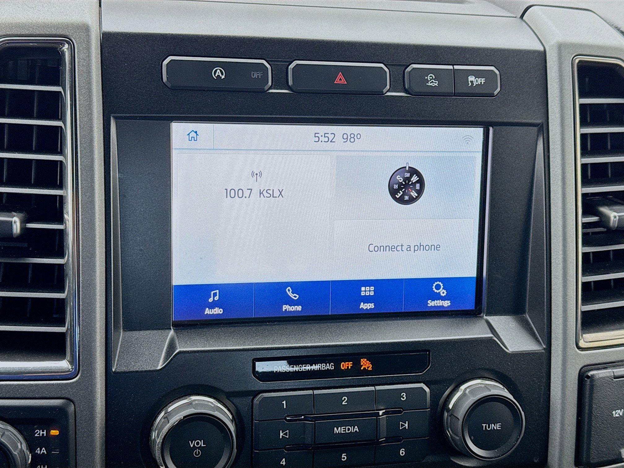 Used 2020 Ford F150 Raptor image 9