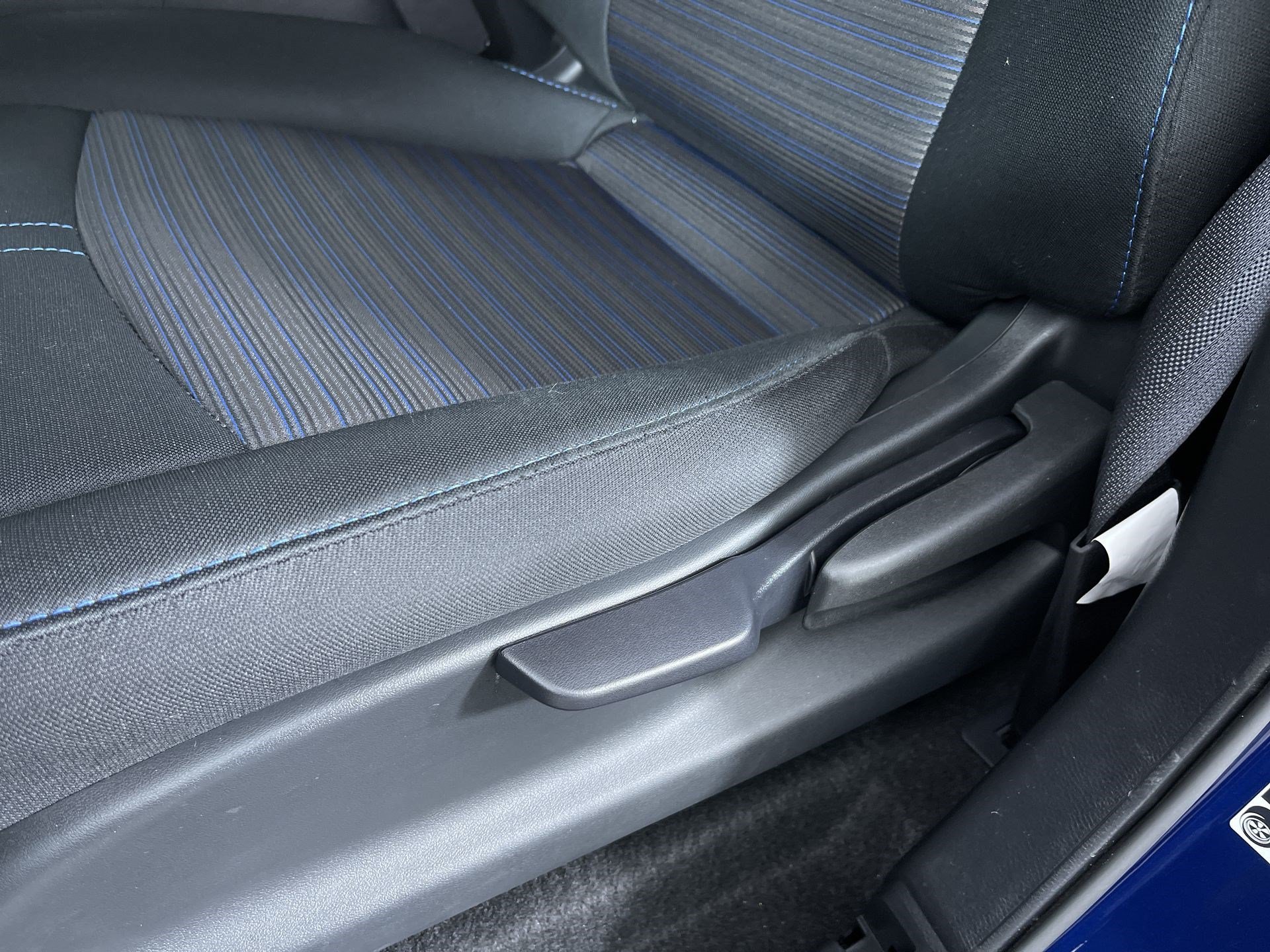 Certified 2025 Nissan Leaf S FWD image 13