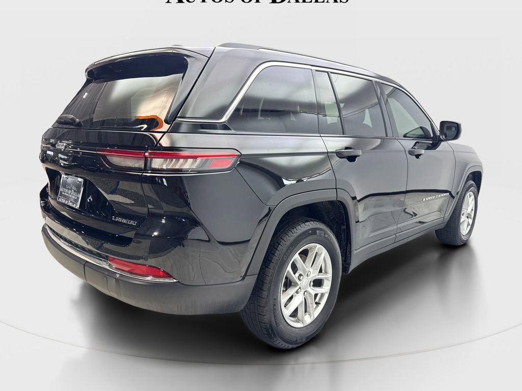 Used 2024 Jeep Grand Cherokee Laredo X w/ Trailer Tow Package AWD/4WD image 6