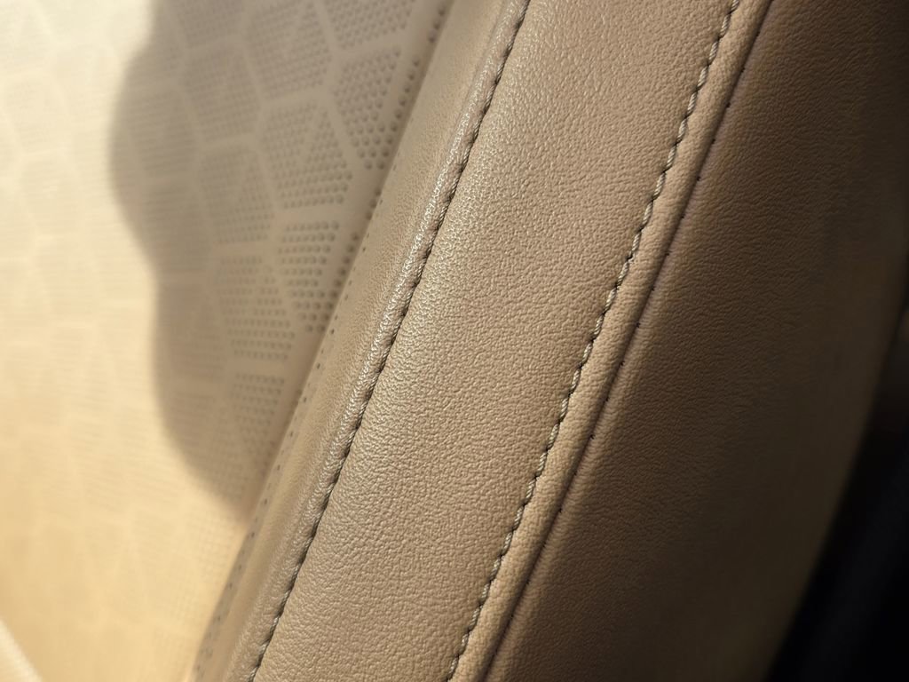 Used 2024 Kia Seltos EX image 15