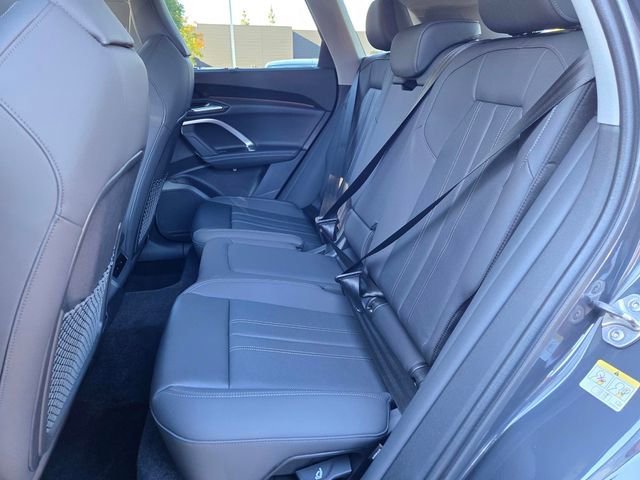 Used 2025 Audi Q5 Premium Plus w/ Premium Plus image 11